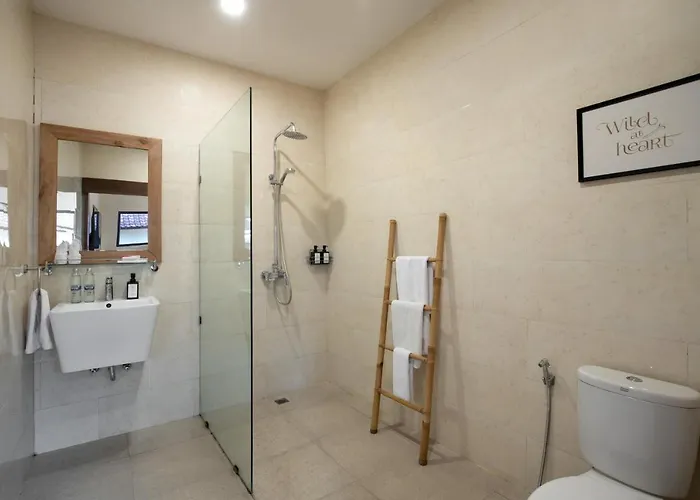 Villa Huge 11 Bedroom Villa, Sleeps 41, Prime Area, Near *