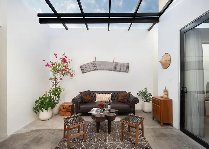 Huge 11 Bedroom Villa, Sleeps 41, Prime Area, Near Villa *