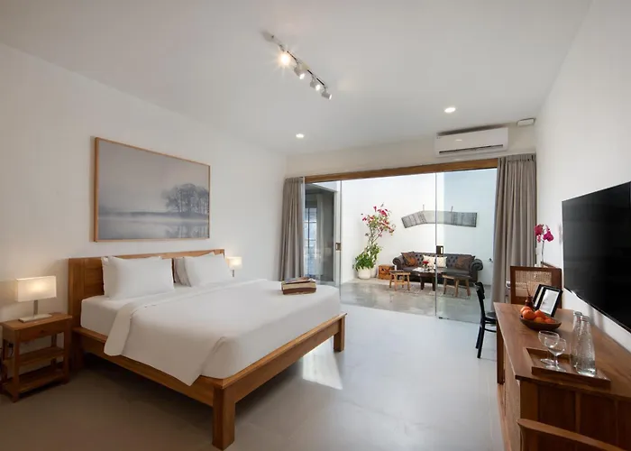 Huge 11 Bedroom Villa, Sleeps 41, Prime Area, Near Villa *